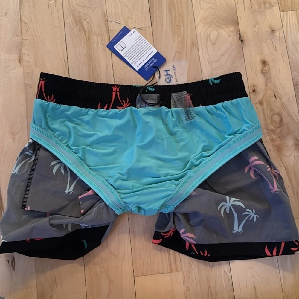 Men’s Rounderbum Lift Tech Swim Trunks